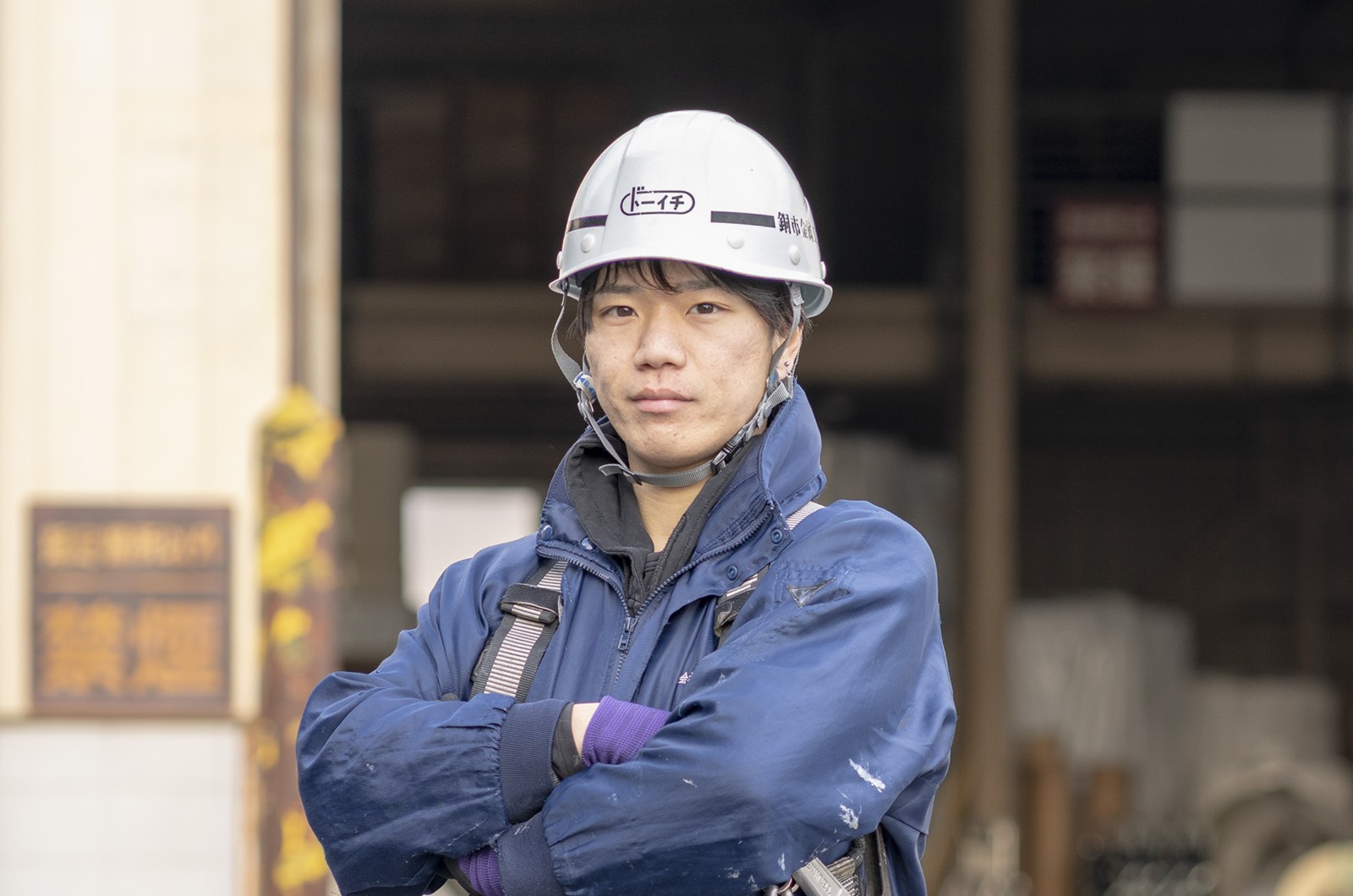 建物の頂点を極める。<br>屋根・外壁施工で、あなたの技術が街を守る